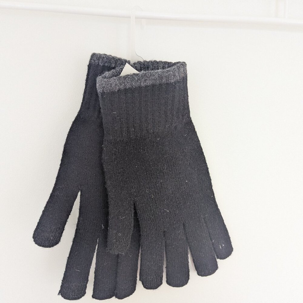 New NWT Gap Men's Knit Gloves One Size